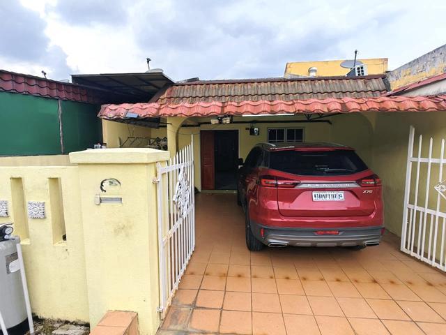 Single Storey Terrace House Taman Mawar Kinrara 5 Puchong RENOVATED