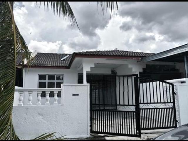 Single Storey Terrace Hse Near Palm Mall Seremban Town