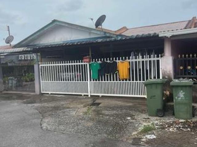Single storey terrace intermediate at taman allamanda indah matang