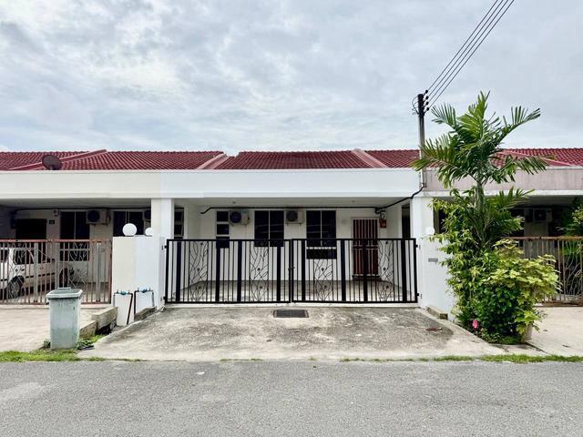SIngle Storey Terrace in Senadin Miri for Sale