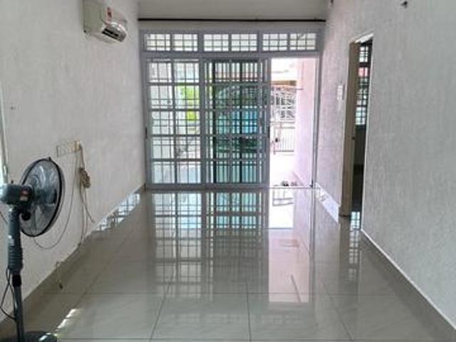 Single storey terrace Lintang Sungai Ara Nr Golden Traingle Spice are