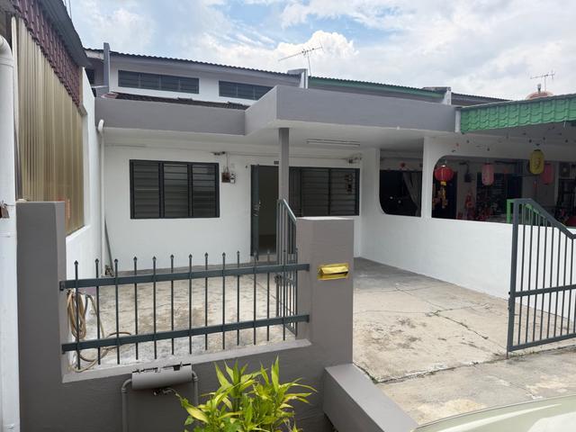 Single storey Terrace Menglembu Ipoh For Sale