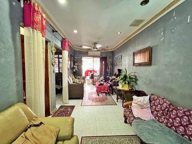 Single Storey Terrace Taman Bakawali Bukit Sentosa Rawang for sale