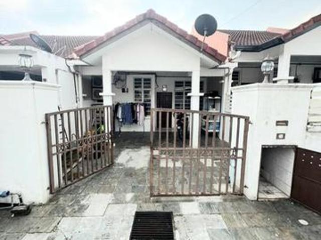 Single Storey Terrace Taman Dato Demang Seri Kembangan For Sale