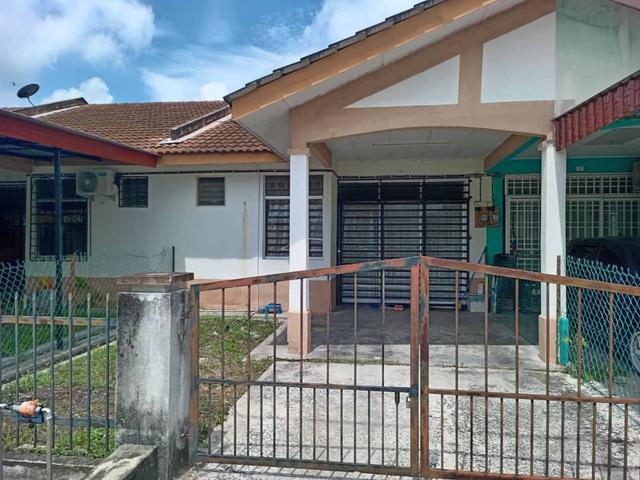 Single storey terrace taman desa PD Rantau