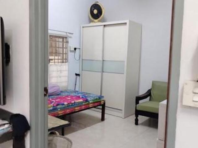 Single Storey Terrace Taman Free School 2 Rooms