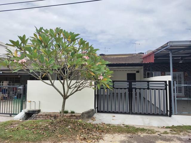 Single Storey Terrace Taman Lian Seng Kluang 3R3B Freehold