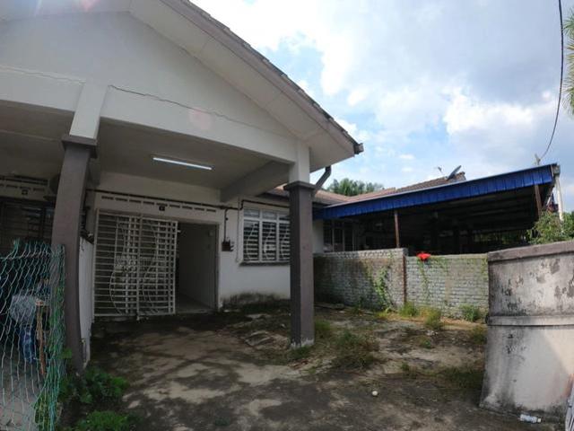 Single Storey Terrace Taman Mawar Jingga Banting