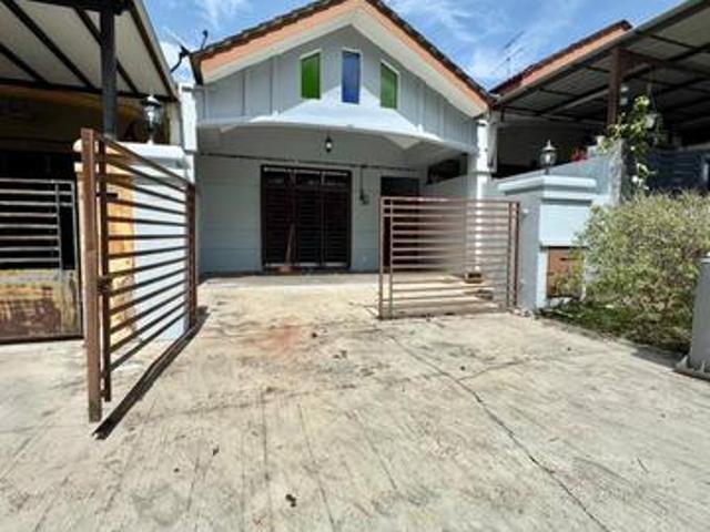 Single Storey Terrace UNBLOCK VIEW Jalan Tiong 12 Bandar Putra