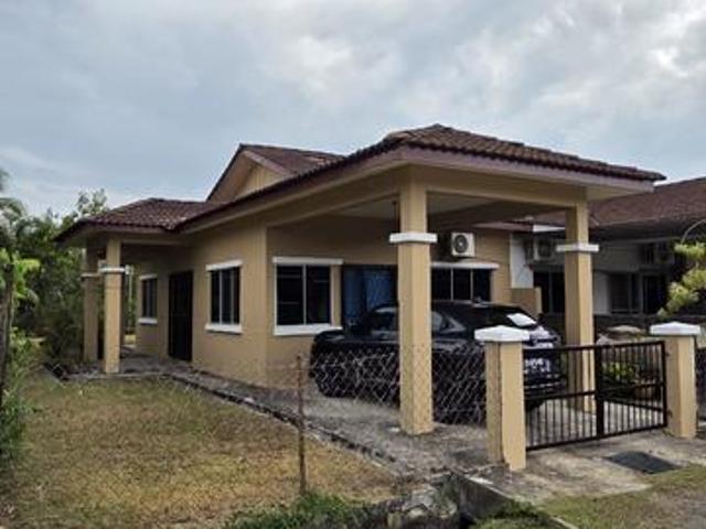 Single Storey Terraced Corner House