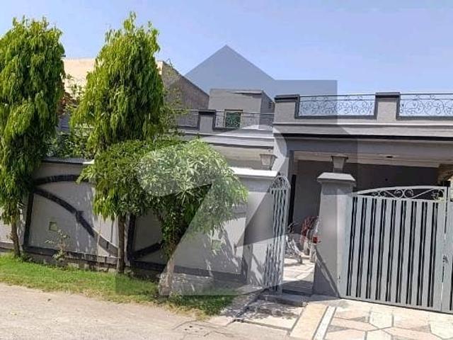 Single Storey 1 Kanal House For sale In Marghzar Officers Colony