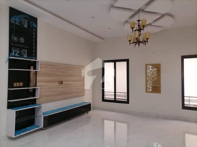 Single Storey 400 Square Yards House Available In Saadi Town For Rent