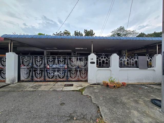 Single Store House END LOT