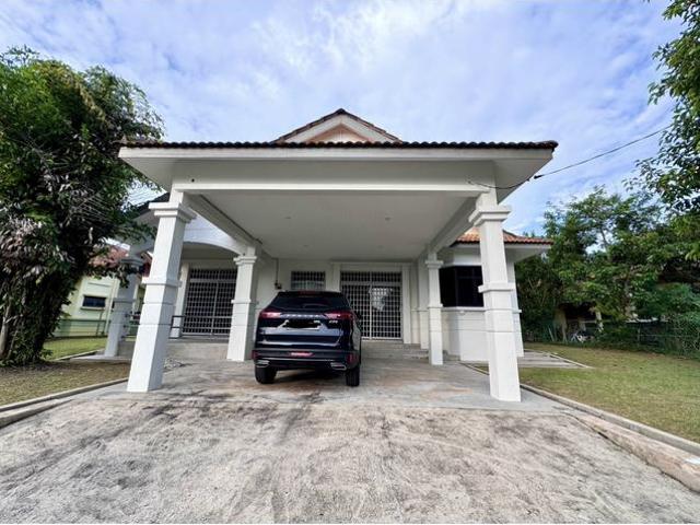 Single Story Bunglow Bukit Bayu Sg Lalang