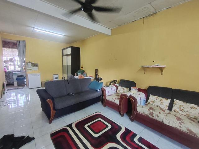 Single Story Terrace3 Bilik 2 Bilik AirInternational LotSenaiJohor
