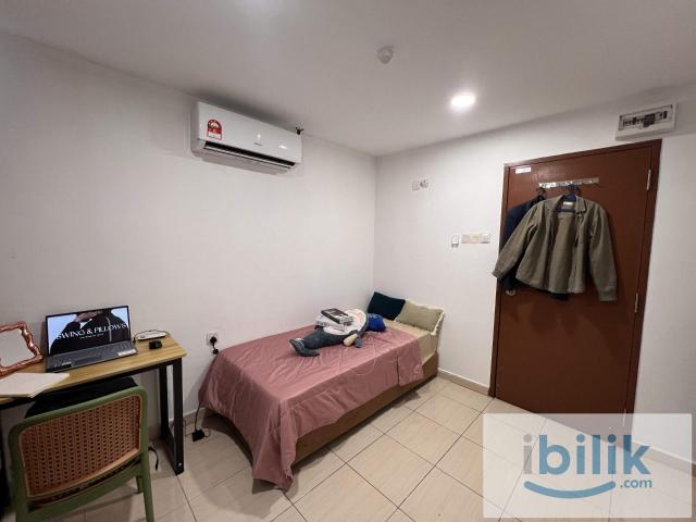 Single Private Room with in Seri Kembangan Near MRT Serdang Raya