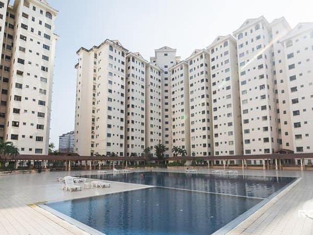 Single Room 3mins to LRT Station Ladies Friendly