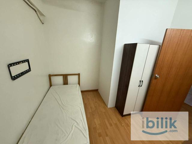 Single room to let