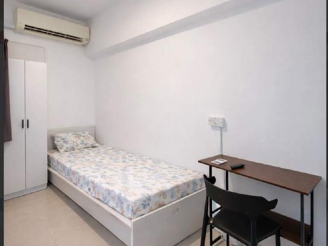 single room with aircond