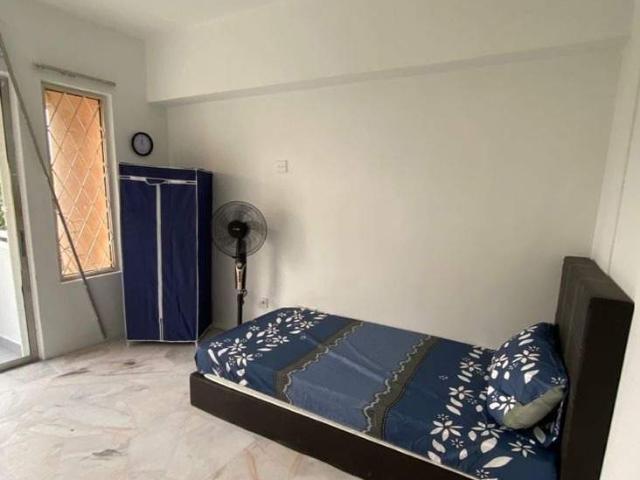 Single Room with Balcony for Rent – Le Jardine Condo, Pandan Indah