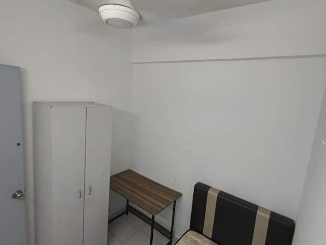 Single room with Fan only @Pelangi Damansara, Kota Damansara. Petaling jaya