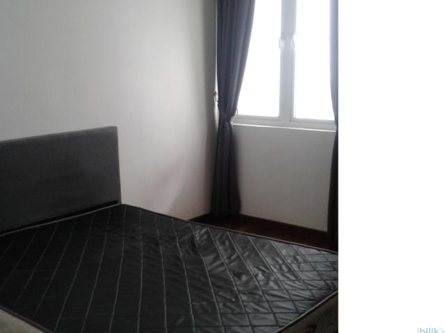 Single Room With Private Bathroom Attached