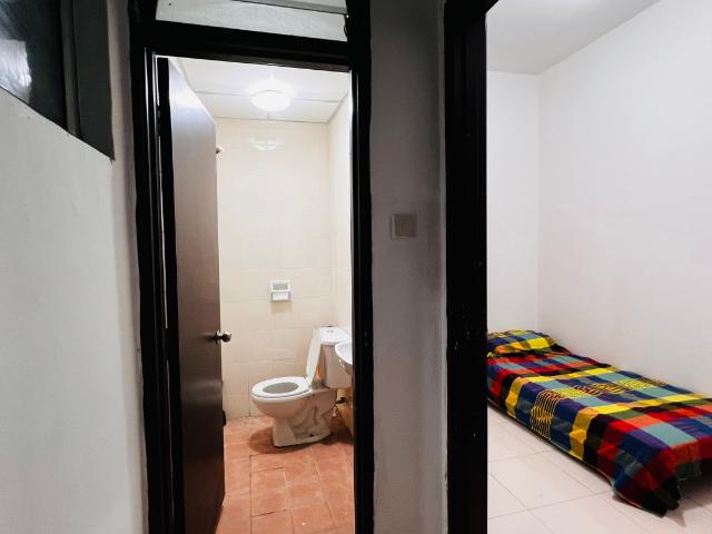 Single Room with Private Bathroom near MRT Mutiara Damansara