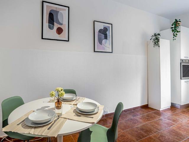 Single room in Via Tavazzano
