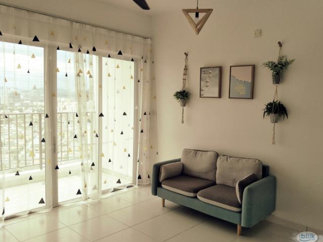 Single Room at Axis Crown, Pandan