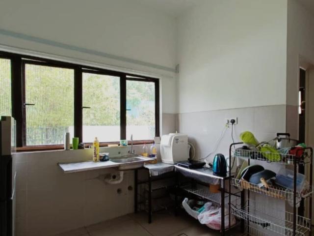 Single Room at Bandar Puchong Jaya, Puchong Low deposit