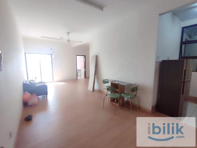 Single room at Bandar Utama