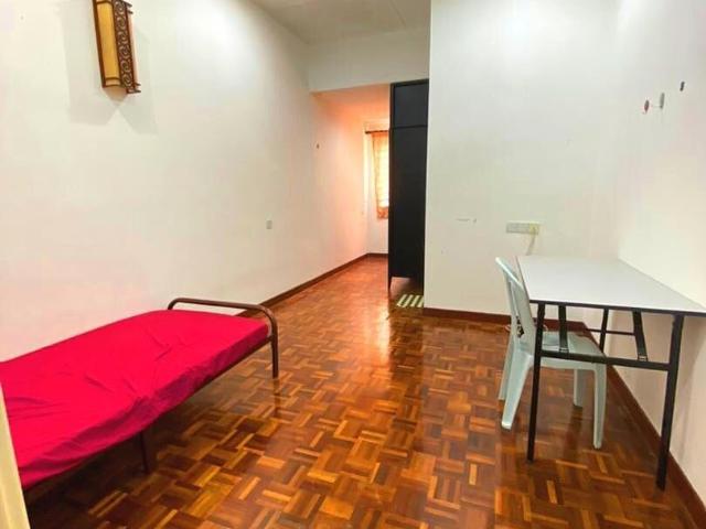 Single Room at Bandar Utama Near to One Utama, MRT Bandar Utama, 1 Power House, First Avenue, Centre Point, IKEA