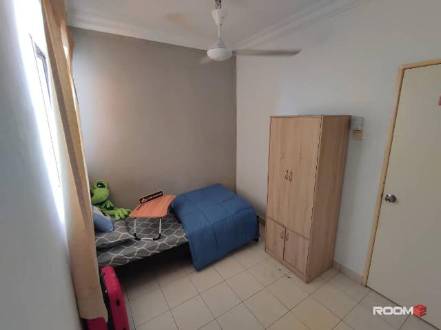 Single Room at Bangi, Selangor ~ Bilik Sewa Bangi {FREE } Bdr Puteri, Nilai 3, Bkt Mahkota, KUIS, The Terresse