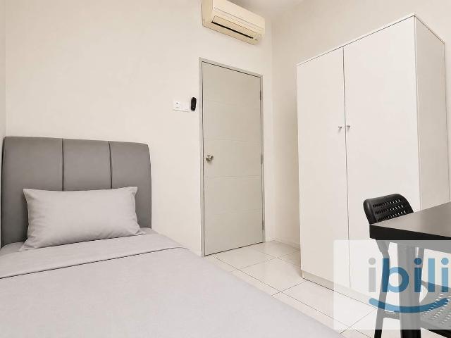Single Room at Fairview Residence, Bayan Lepas