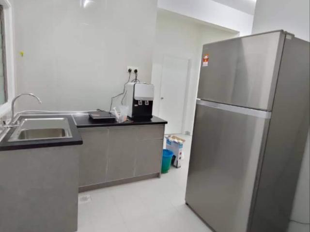Single Room at Kemuning Aman, Kota Kemuning