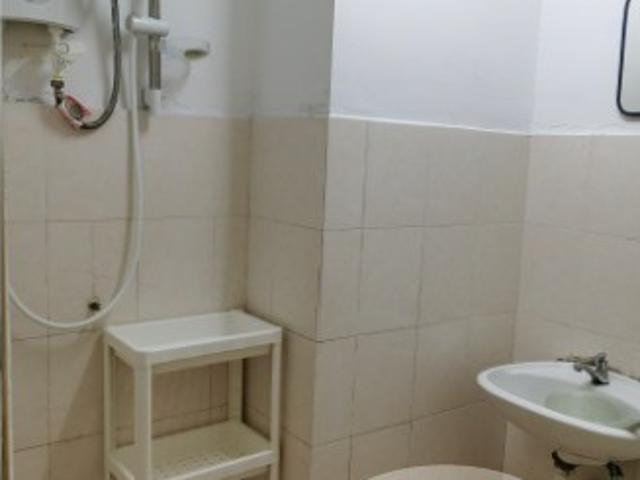 Single Room at Palm Spring, Kota Damansara