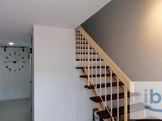 Single room at pjs 7 double storey house for male