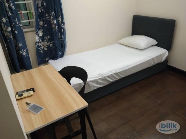 Single Room at Saville @ The Park, Pantai