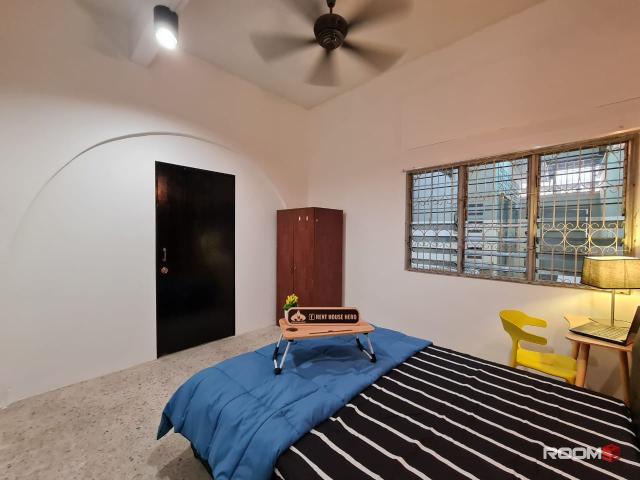 SINGLE ROOM AT SEREMBAN, BILIK SEWA TAMAN UJONG {FREE UTILITY} BLOSSOM, KK SEREMBAN, HOSPITAL AREA, OFFER, UNIT, LANDMA
