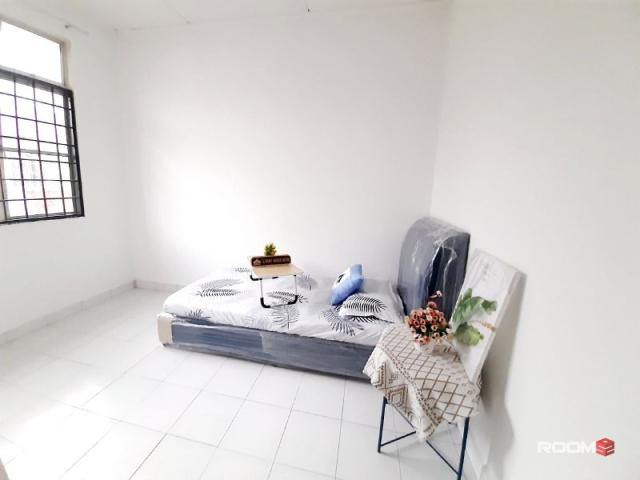 Single Room at Seremban, Negeri Sembilan, Bilik Sewa Seremban [ Female only] Suriaman, Sendayan, D'Tempat, KPJ, AEON
