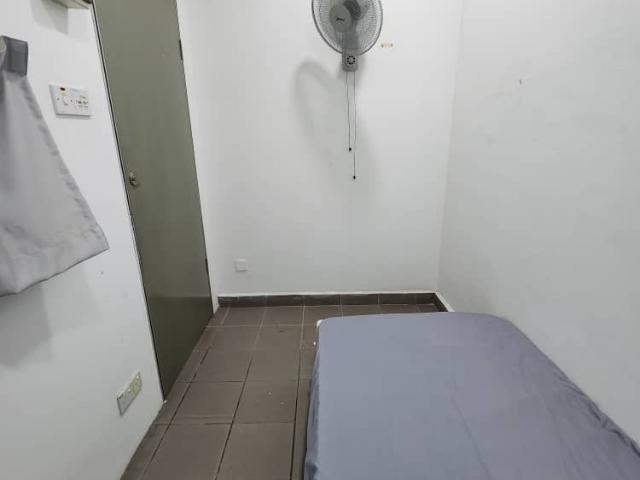 Single Room at Shah Alam, Selangor