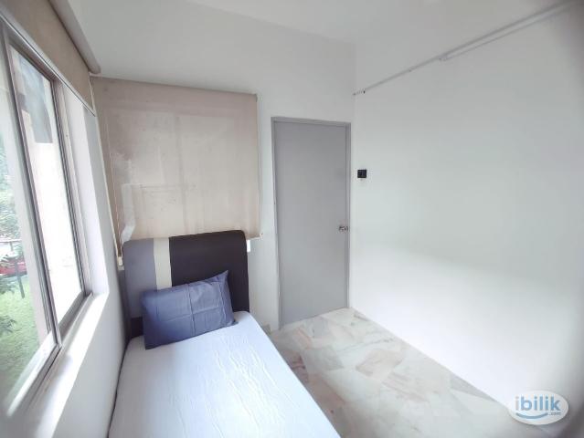 Single room available at SS 21 walk to uptown