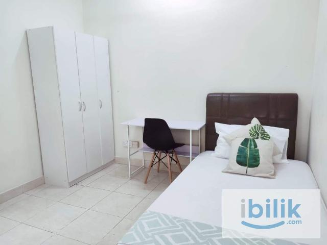 Single room available,walking distance to Bandar Utama MRT