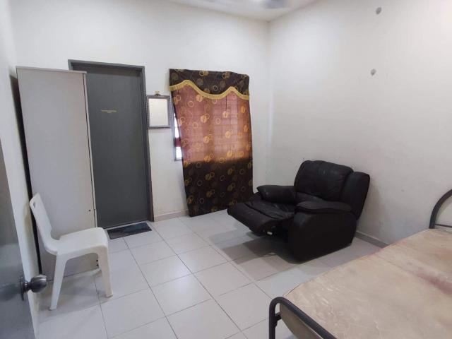 Single Room Bandar Bukit Tinggi 1 for Male