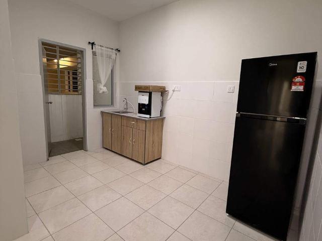 Single room @ bukit jalil — near lrt!