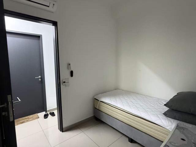 Single room. D’Quince Damasara Perdana