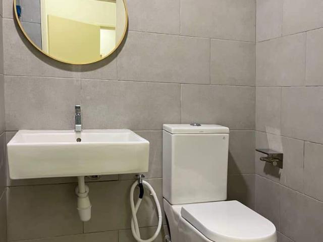 Single room female B 10 12 at Meta Residences Putra Permai, Seri Kembangan