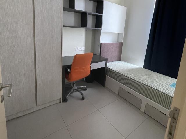 Single Room Female Unit Free Wifi