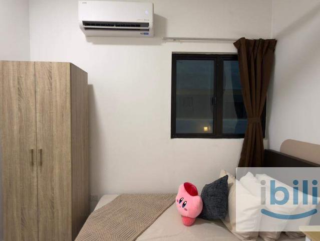 Single Room Female Unit @ Majestic Maxim MRT Connaught
