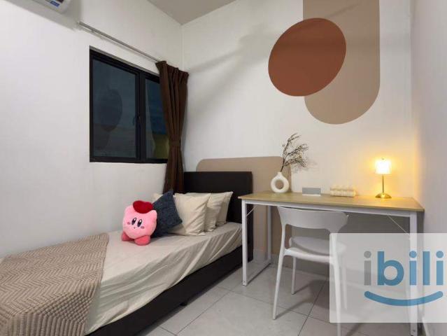 Single Room Female Unit @ Majestic Maxim MRT Connaught